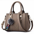 Sac bandoulière brodé en cuir – Style bohème