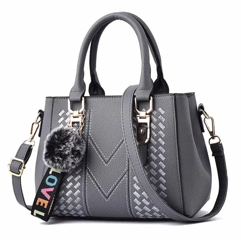 Sac bandoulière brodé en cuir – Style bohème
