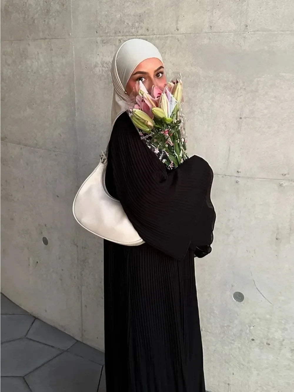 Robe musulmane manches évasées plissées – Aïd