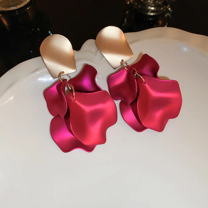 Boucles d'oreilles pendantes pétales de rose – Style vintage