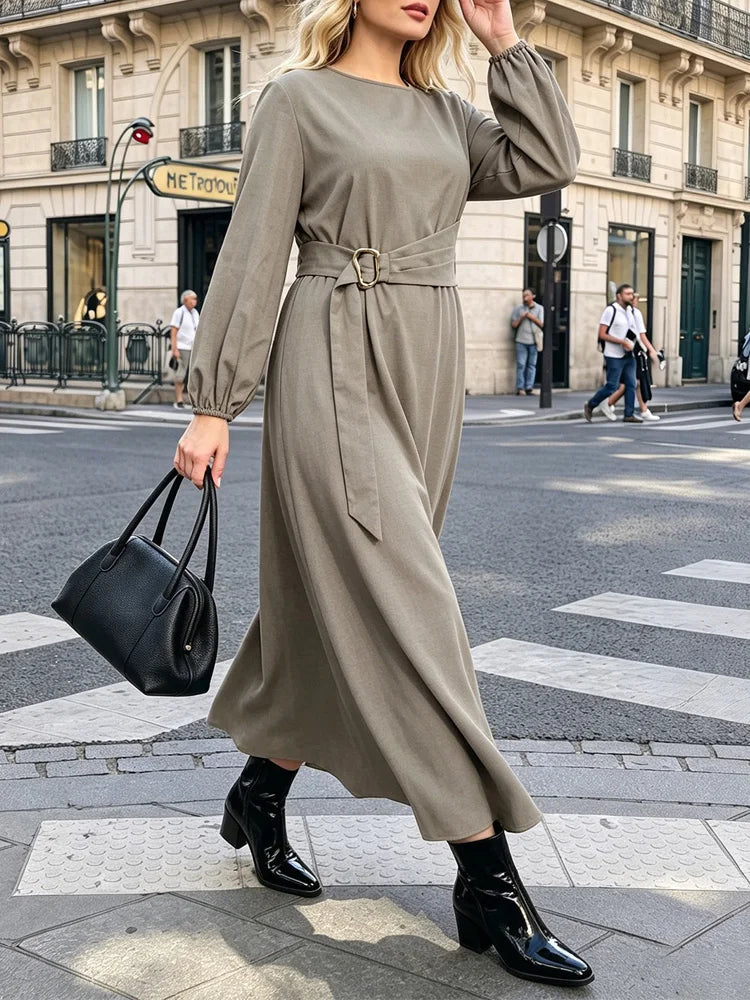 Robe longue manches longues ceinturée – Grande taille