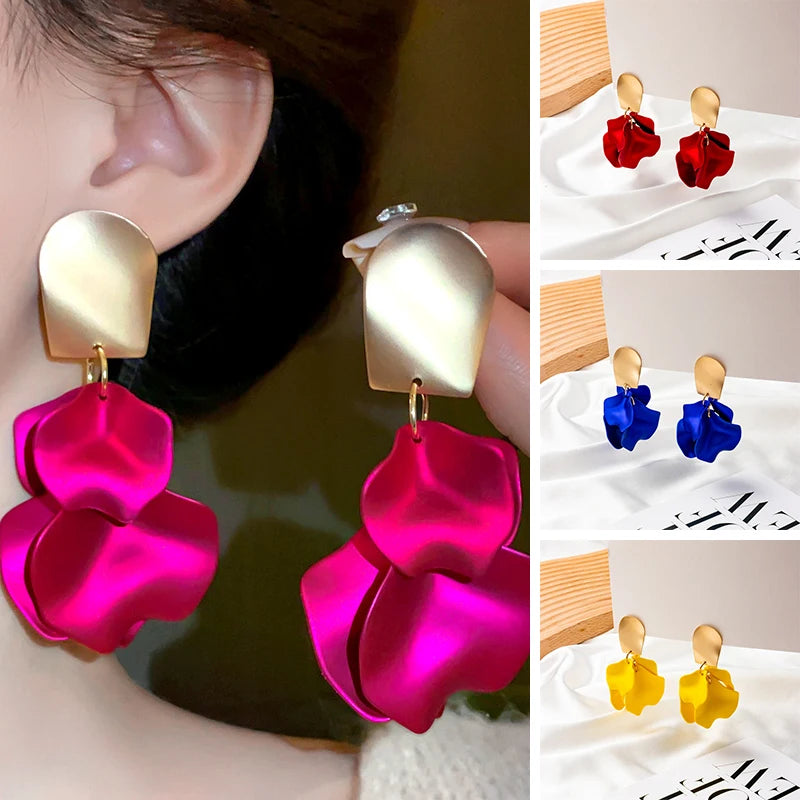 Boucles d'oreilles pendantes pétales de rose – Style vintage