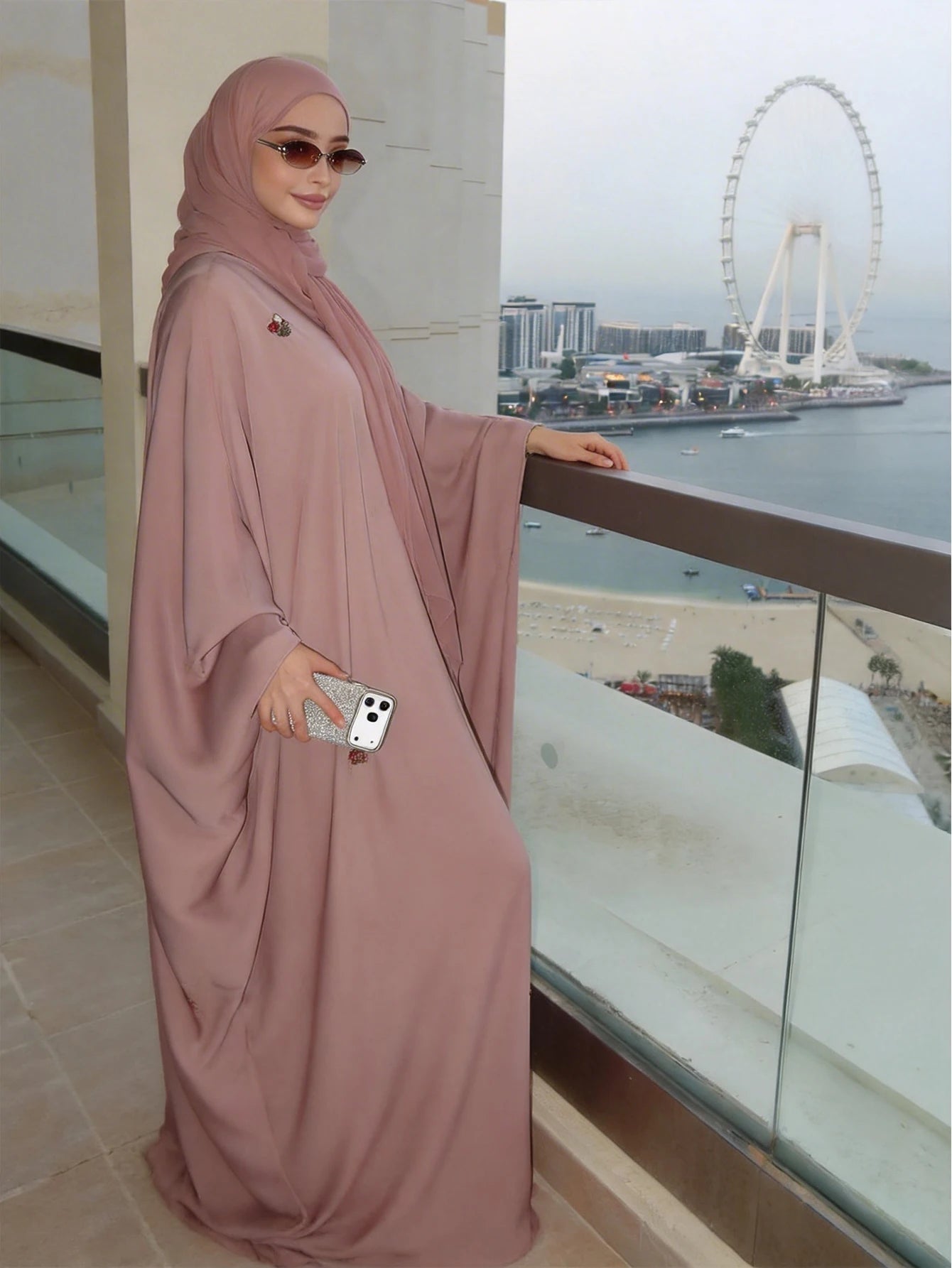 Abaya Rose Brodée Femme – Robe Islamique Manches Chauve-Souris