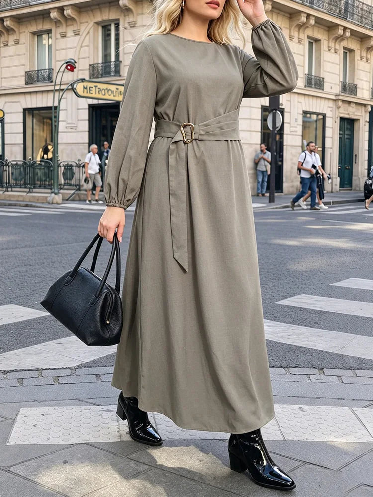 Robe longue manches longues ceinturée – Grande taille