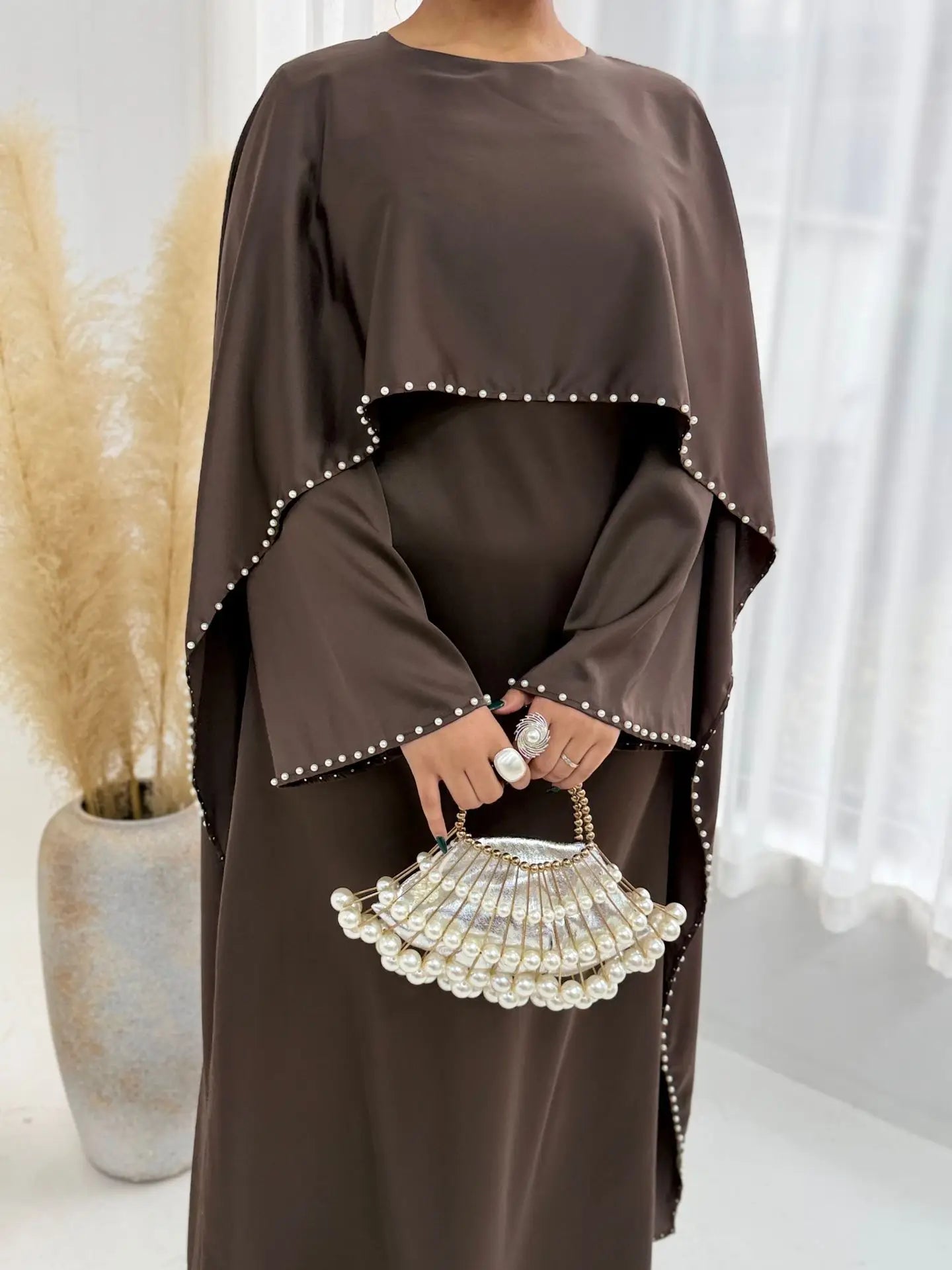 Abaya cape perles Dubai – Robe modeste raffinée