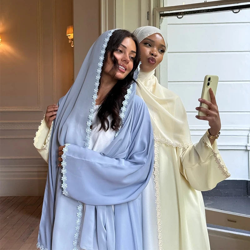 Ensemble abaya & hijab dentelle – Tenue Aïd