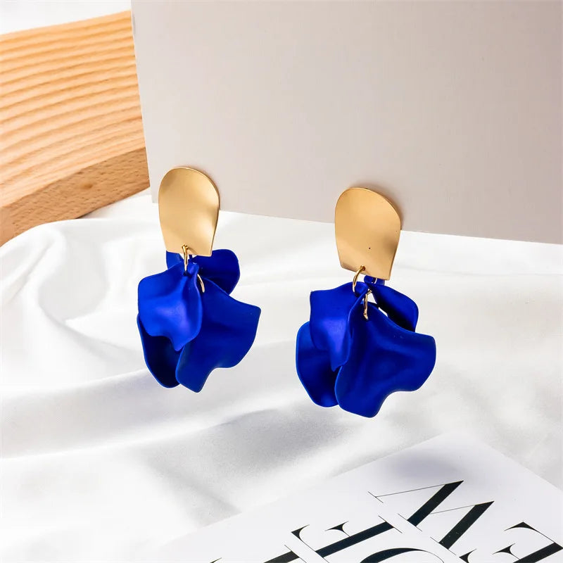 Boucles d'oreilles pendantes pétales de rose – Style vintage