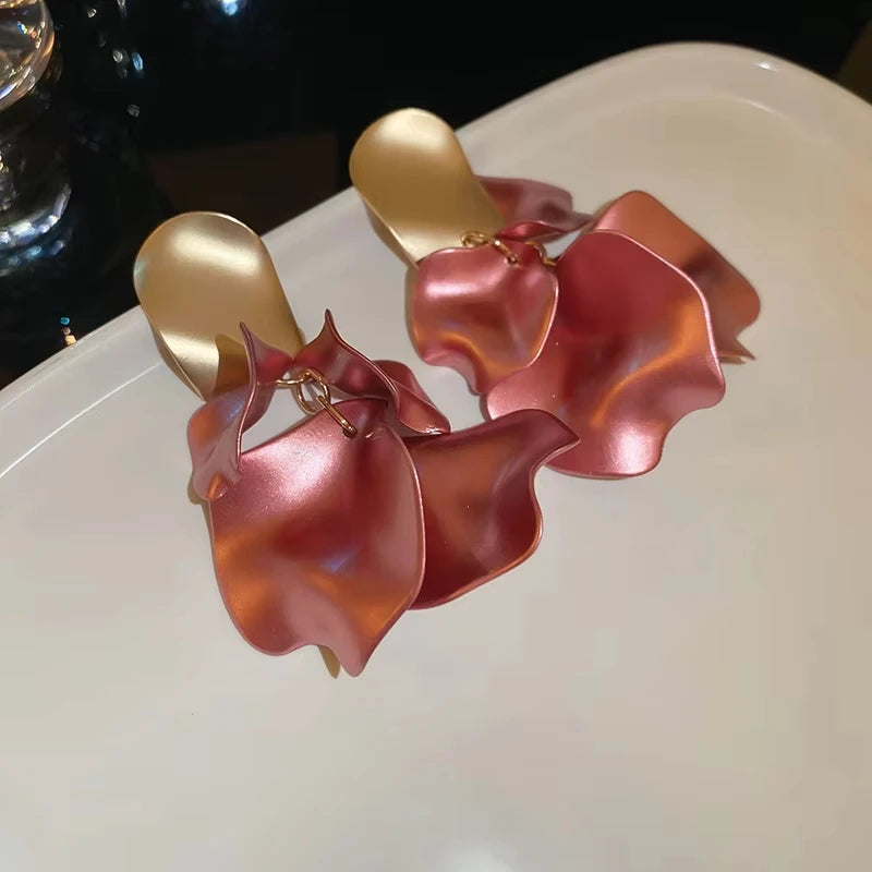 Boucles d'oreilles pendantes pétales de rose – Style vintage
